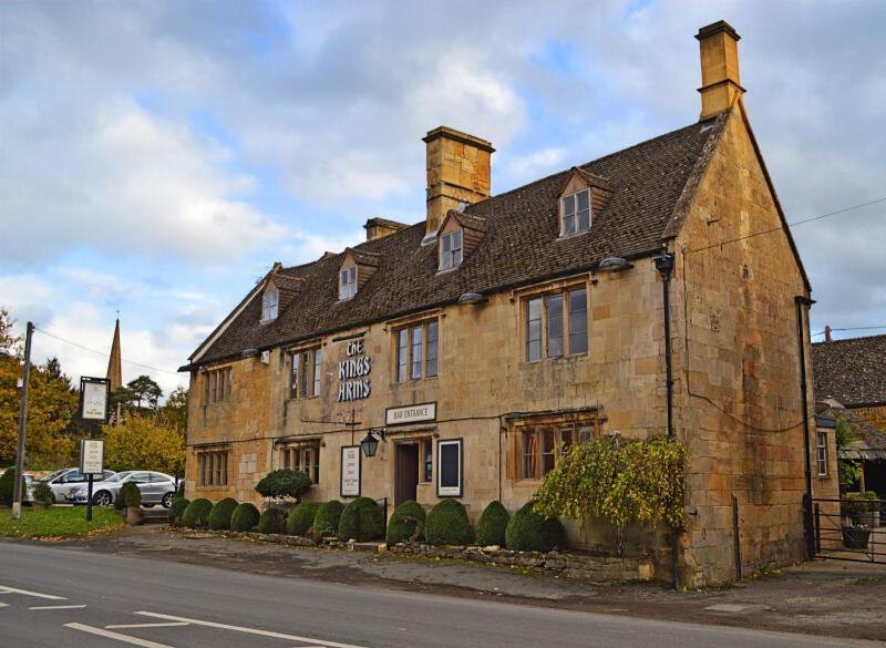 The Old Bank Beautiful Cotswold House With Huge Garden Holiday home Mickleton (Warwickshire)